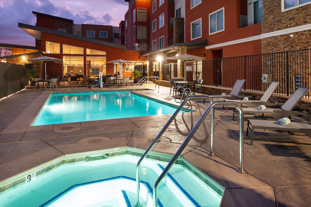 Residence Inn by Marriott Visalia - photo 16