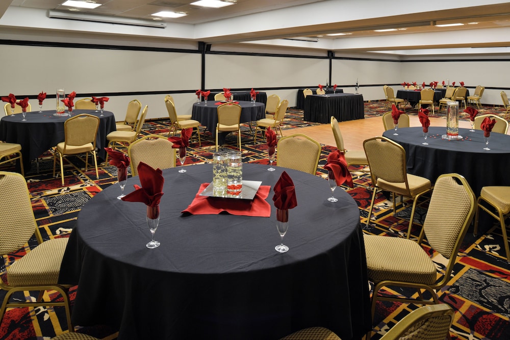 Hawthorne Inn and Conference Center - photo 48