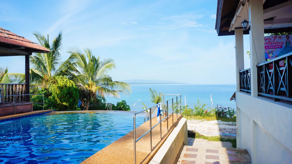 LaVeranda Beach Resort — 5-Star Luxury Hotel in Dauis, Philippines