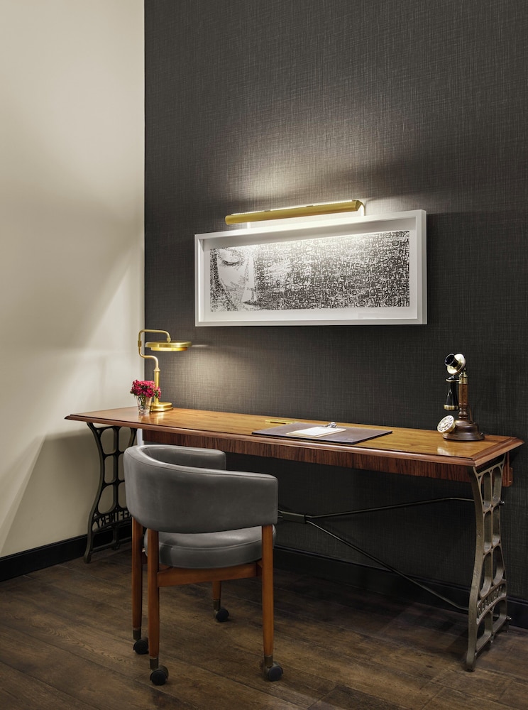 Refinery Hotel - photo 10
