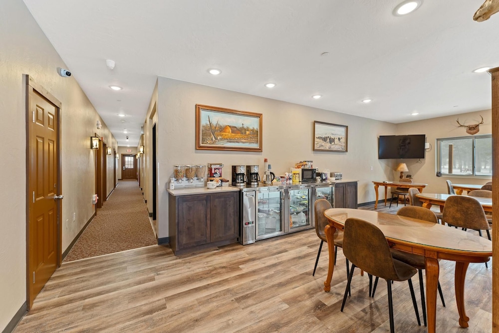 Wagon Wheel Hotel - photo 17