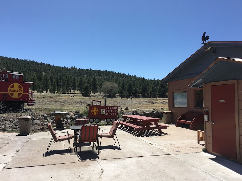 Canyon Motel and RV Park - photo 58