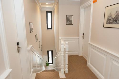 Hotel Villa 22 — 4-Star Luxury Hotel in Tirana, Albania