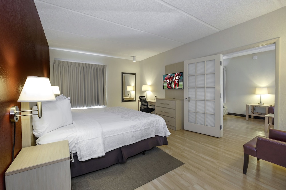 Red Roof Inn PLUS Gainesville - photo 20