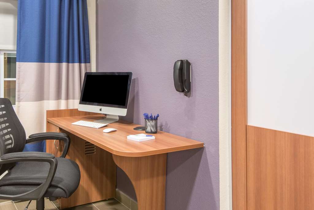 Microtel Inn & Suites By Wyndham Cadiz - photo 15