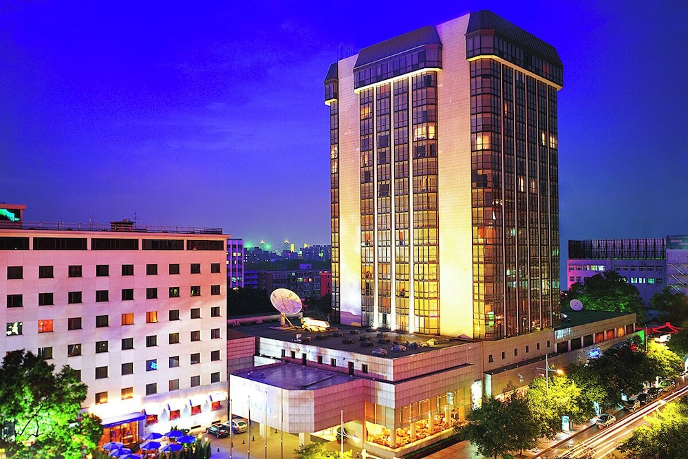 Peace Hotel Beijing — hotel in Beijing