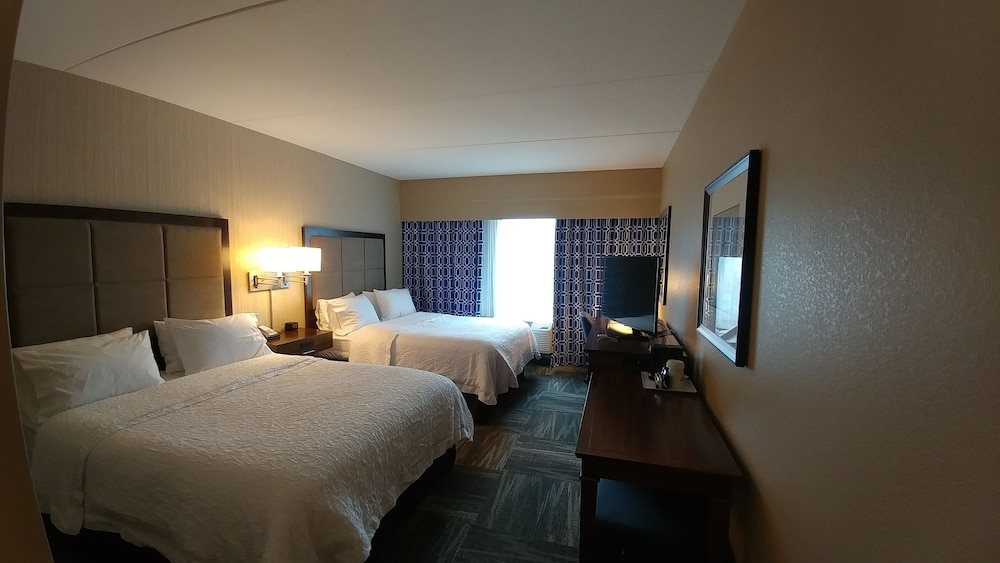 Hampton Inn Lexington Medical Center - photo 3