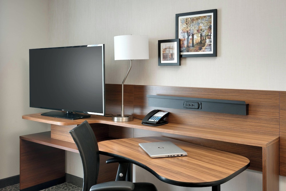 Fairfield Inn & Suites by Marriott Springfield North - photo 8
