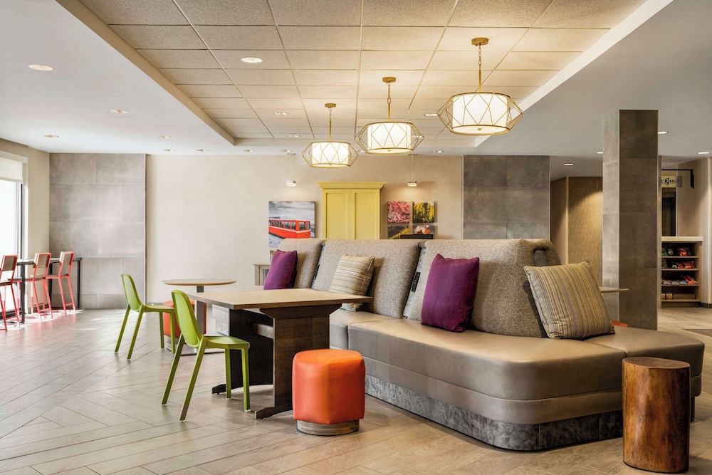 Home2 Suites Colorado Springs I 25 Central - photo 2