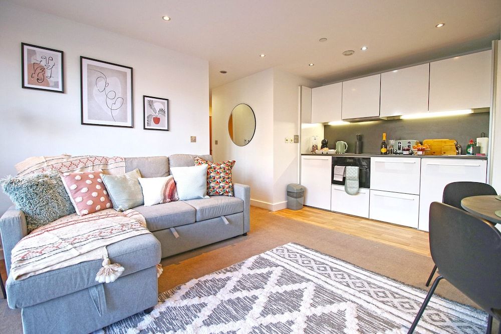 Marsh House — 4-Star Luxury Hotel in Bristol, United Kingdom