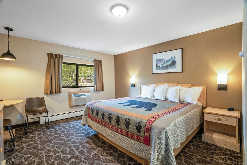 Spirit Lake Lodge - featured photo