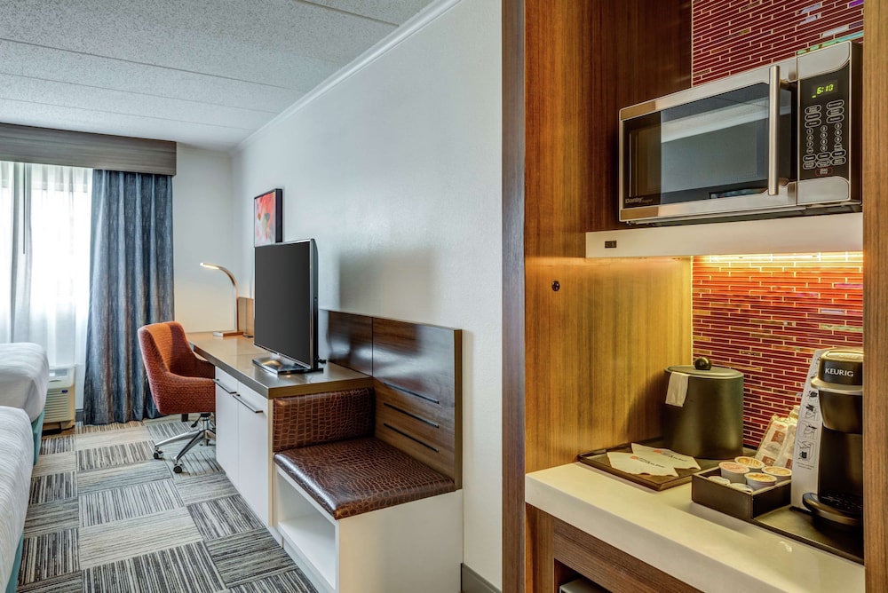 Hilton Garden Inn Boston Waltham - photo 12
