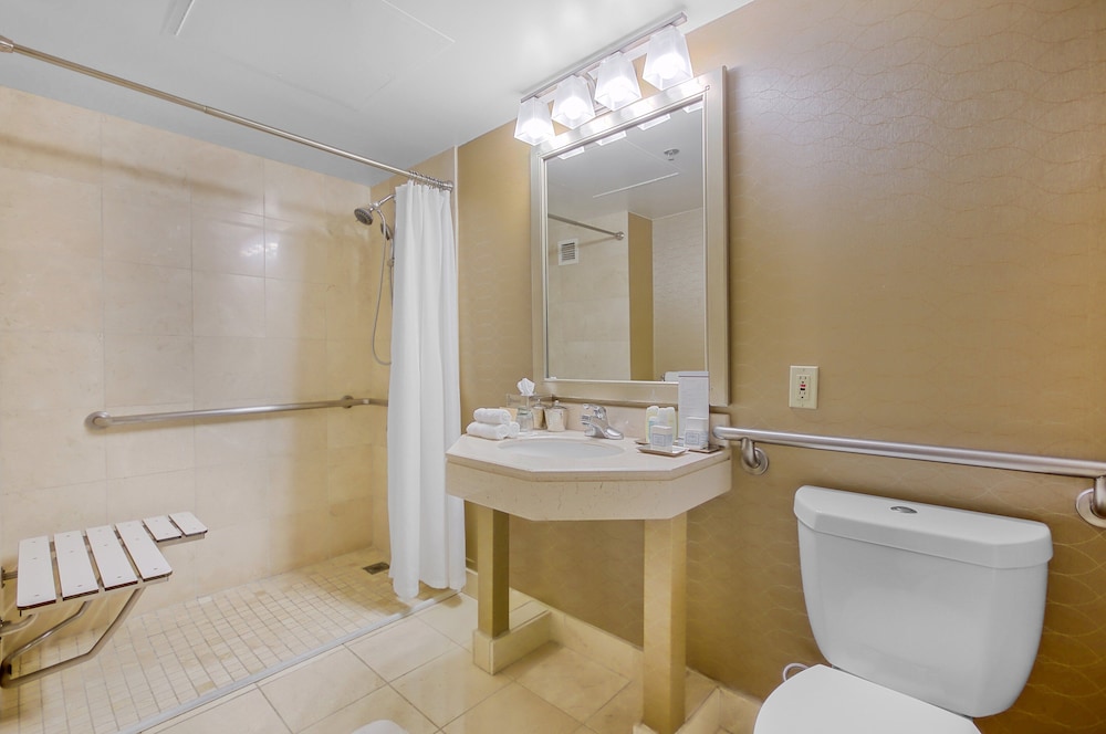 Omni Los Angeles Hotel at California Plaza - photo 51