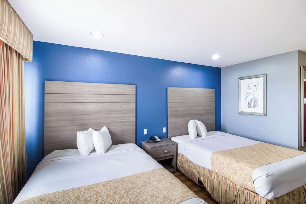 Rodeway Inn & Suites Port Arthur Groves - photo 10