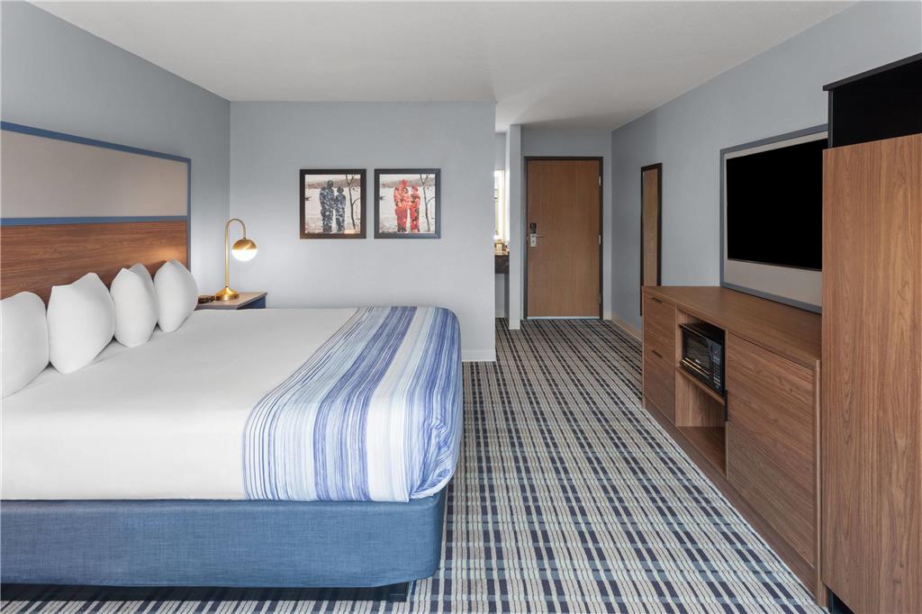 AmericInn by Wyndham West Salem - photo 9