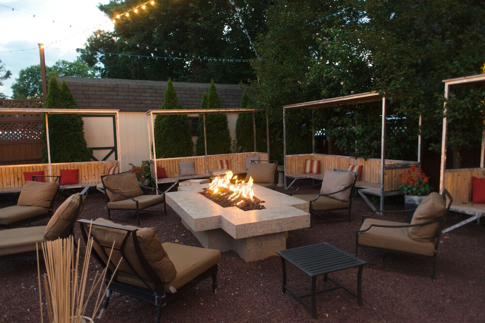 Logan Inn - photo 30