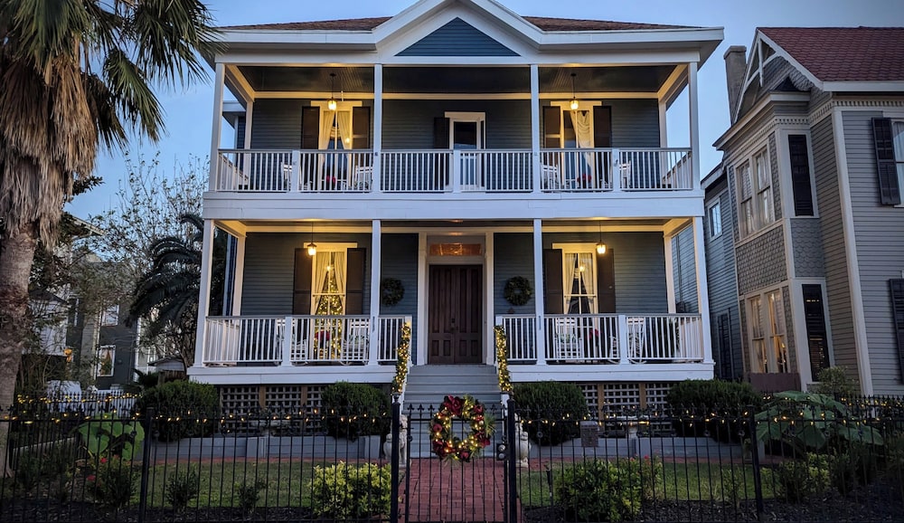 The 1890 Freeman House - photo 2