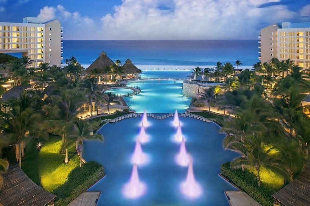 Luxury Hideaway Cancun - last minute hotel in Cancun