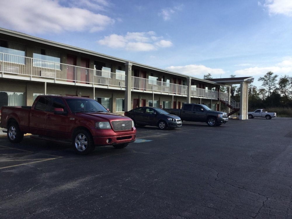 Big Spring Inn - photo 25