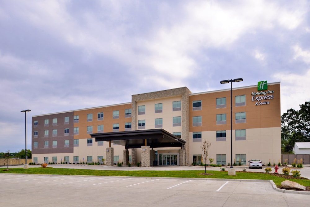 Holiday Inn Express And Suites Ottumwa an IHG Hotel - featured photo