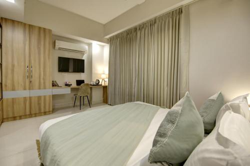 Saltstayz Premier Executive Serviced Apartment Golf Course Extension Road