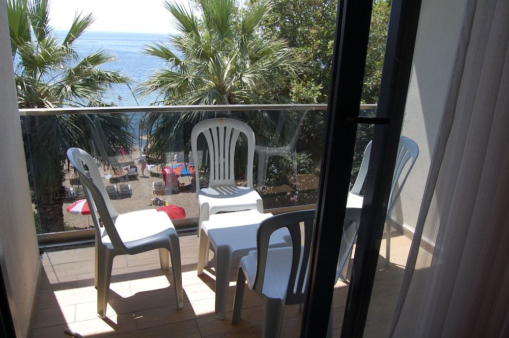 Yat Otel — Erdek — photo 3