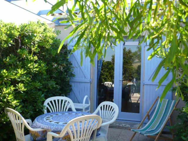 Cros Mer Et Piscine in Fleury, France