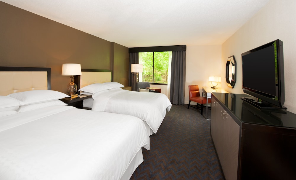 Sheraton Minneapolis West Hotel - photo 5