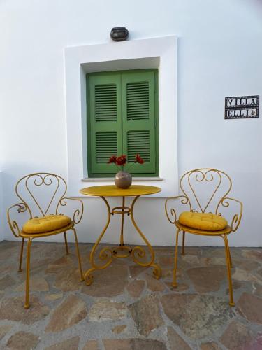 Villa Elli — 4-Star Luxury Hotel in None, Greece
