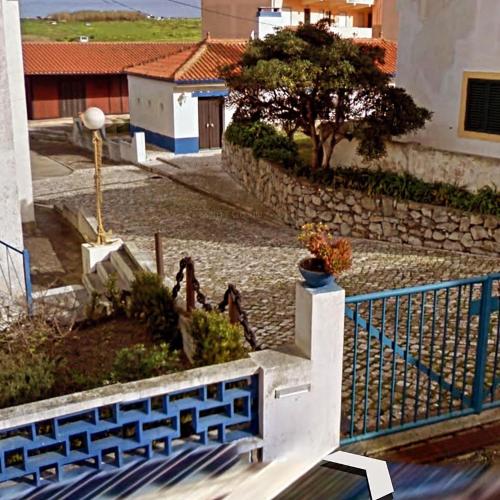 Casa do Portão Azul Tamboril — 4-Star Luxury Hotel in Atouguia Da Baleia, Portugal