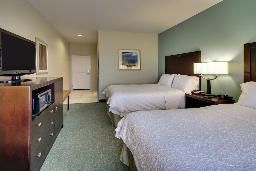 Hampton Inn Vernon - photo 9