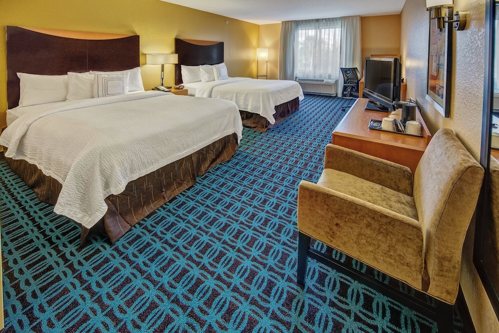 Fairfield Inn & Suites by Marriott Naples - photo 7