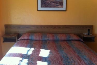 Raymoure Motel - photo 11