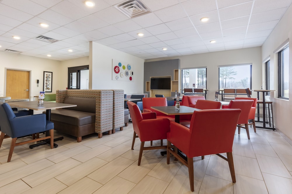 Holiday Inn Express Metropolis - photo 55