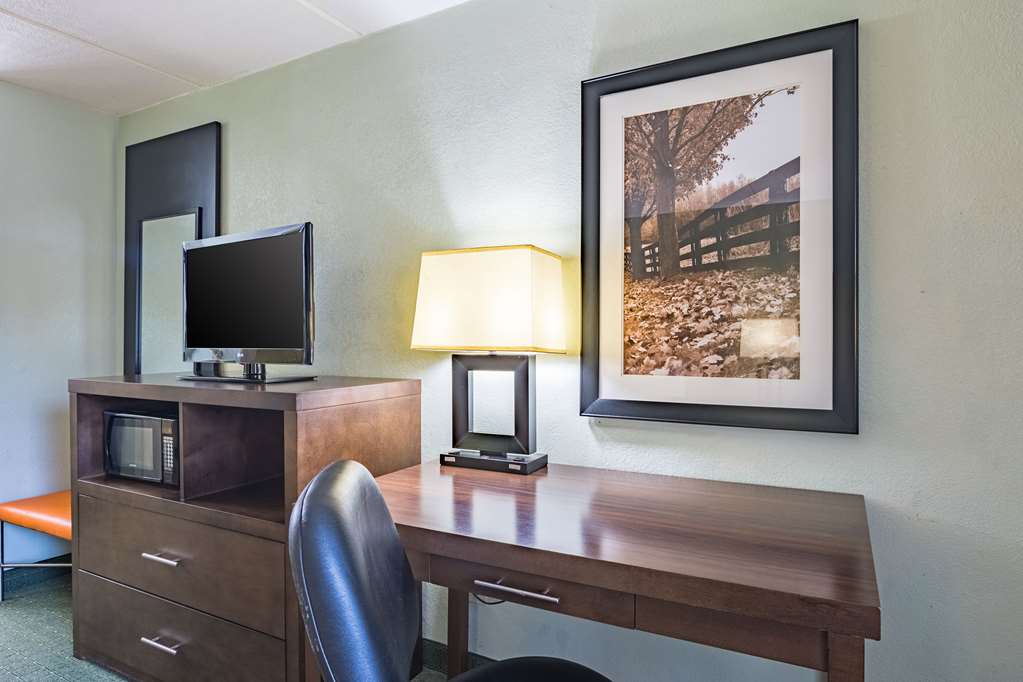Quality Inn Columbus near Fort Benning - photo 10