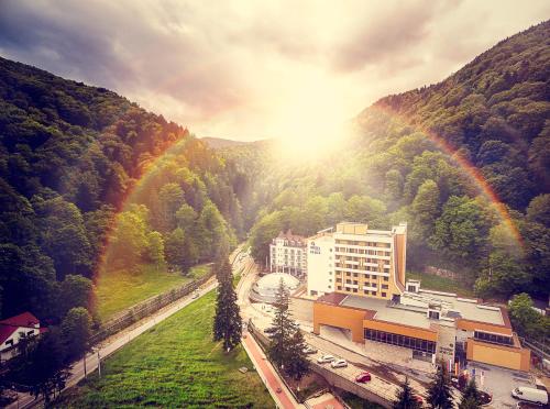 Hotel Perla — 4-Star Luxury Hotel in Slanic-Moldova, Romania