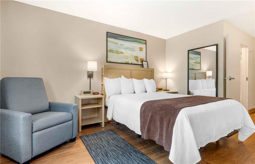 Extended Stay America Suites Carlsbad Village by the Sea - photo 8