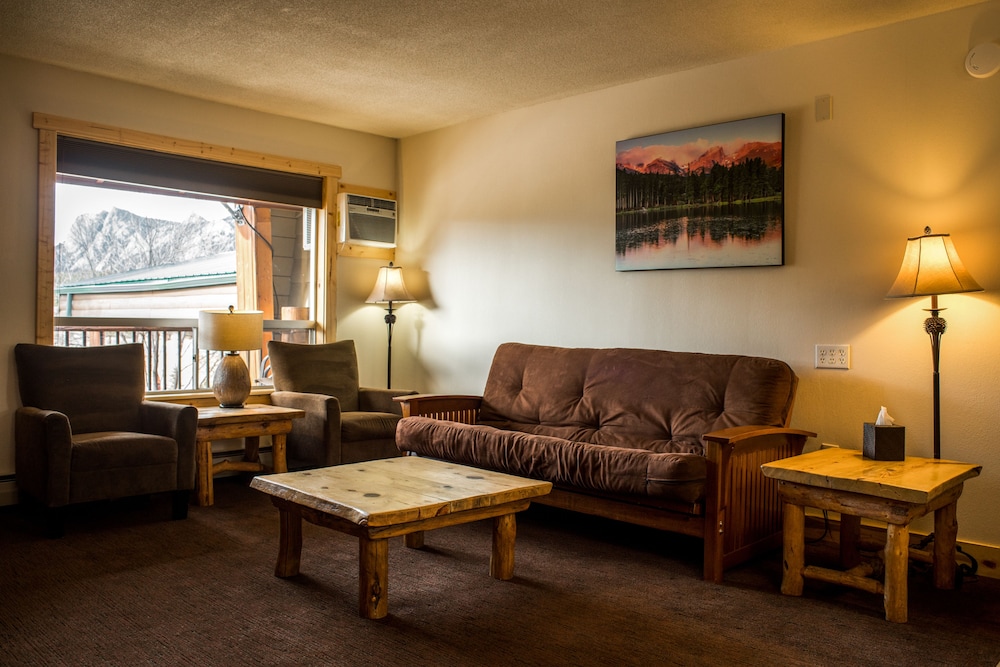 Hotel Estes - photo 39
