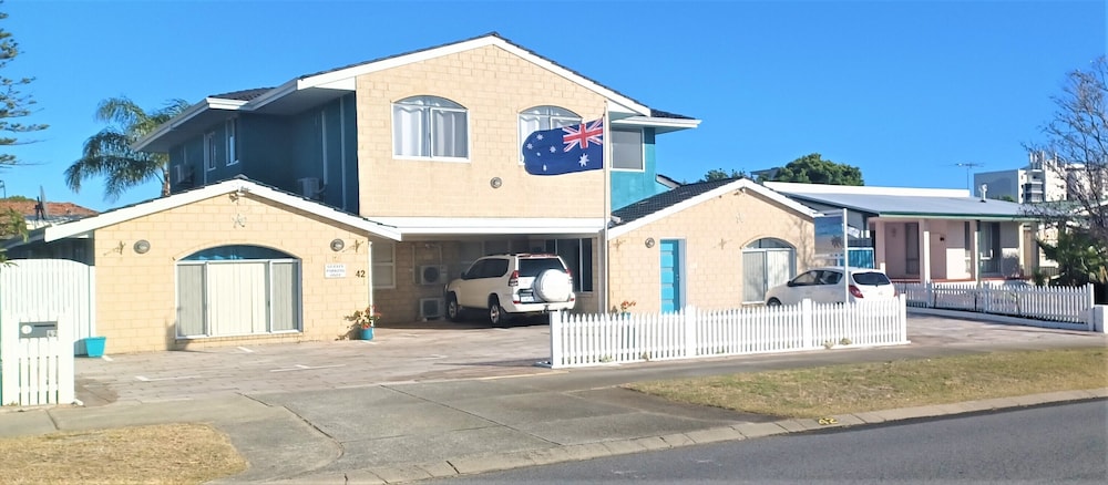 Palm Beach Guest House — 4-Star Luxury Hotel in Rockingham, Australia