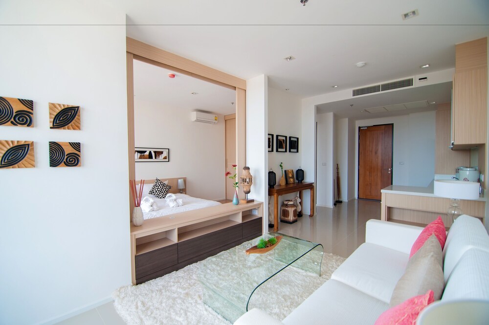 The Oriental Beach Resort — Klaeng — photo 2