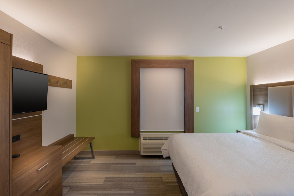 Holiday Inn Express & Suites N Waco Area West by IHG - photo 12