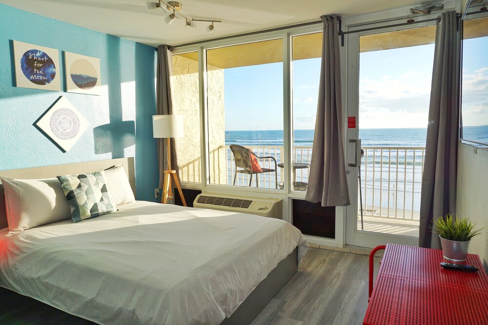 Pirates Cove Resort Studios - photo 8