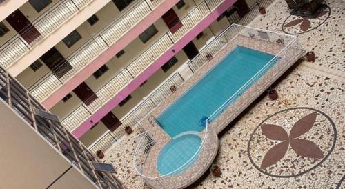 Lux Suites Santonia Court Apartments