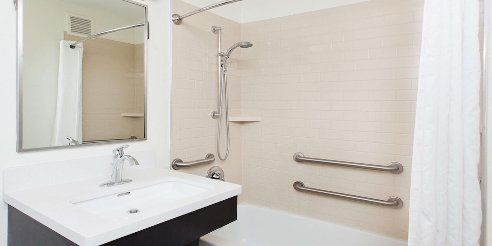 Sonesta Simply Suites Orange County Airport - photo 16