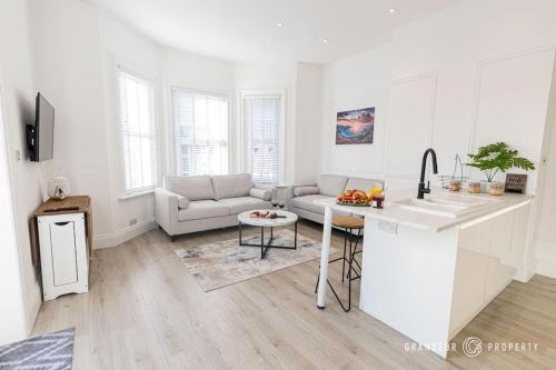 Longfleet Landings by Grandeur Property in Poole, United Kingdom