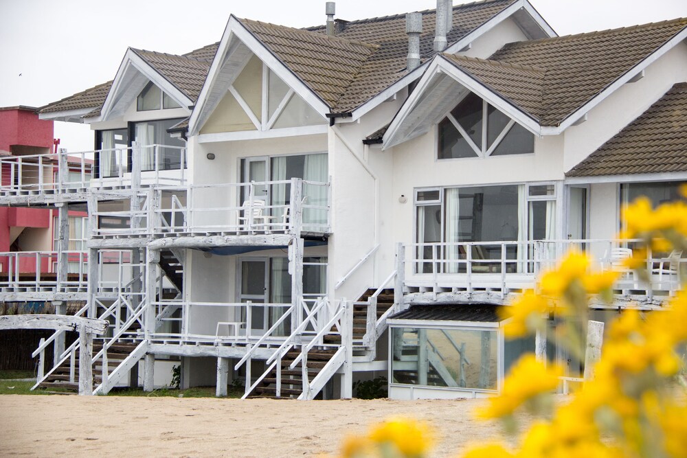 Casamar - carbon neutral hotel in Unknown City