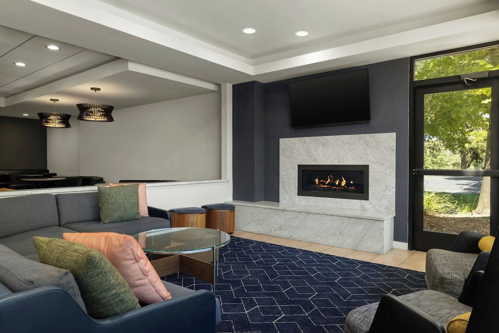 Courtyard by Marriott Santa Rosa - photo 5