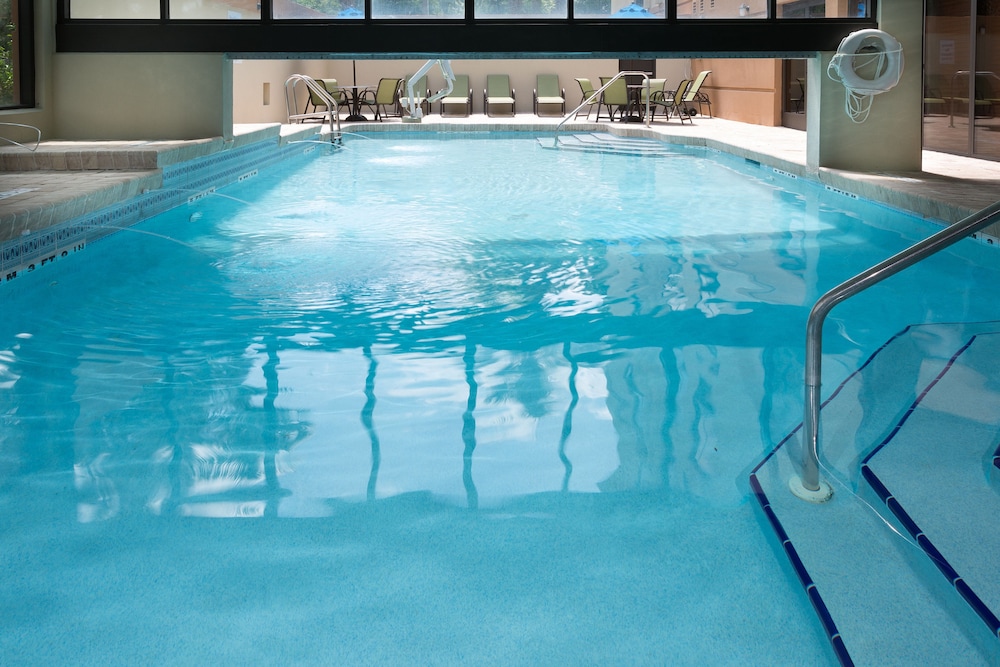 Holiday Inn Express & Suites Jacksonville Airport by IHG - photo 45