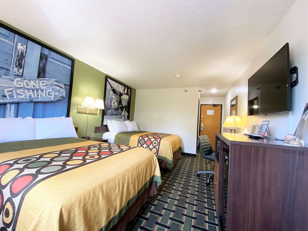 Super 8 by Wyndham Newport News Jefferson Ave. - photo 10