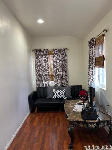 Jacob Unit C — Hawthorne